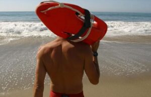 Corsi gratuiti per bagnini | Si cercano candidati in tutte le Province arbus-i-bagnini-salvano-due-persone