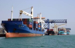 Trasporto navale merci, i dem: “La Regione intervenga per risolvere i problemi” boom-al-porto-canale-pieno-di-navi-e-merci-i-concorrenti-frenati-dalla-and-ldquo-primavera-araba-and-rdquo