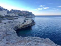 Cala Mosca: appello social per bonificare uno degli scorci più belli di Cagliari cagliari-polizia-salva-ragazza-che-rischia-di-annegare-a-calamosca