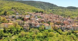 Covid, Aritzo: in 8 sorpresi ad uno spuntino in campagna e 3 di fronte ad un bar, multati cagliari-via-al-ritiro-entusiasmo-ad-aritzo-per-l-and-rsquo-arrivo-dei-rossobl-and-ugrave