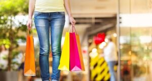 Lavoro nei giorni di festa: i sindacati annunciano battaglia commercio-arranca-a-cagliari-e-sassari-peggio-centro-storico