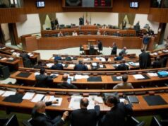 Sanità, la Regione Sardegna sventola bandiera bianca crisi-regione-uras-capelli-and-quot-pigliaru-convochi-maggioranza-and-quot