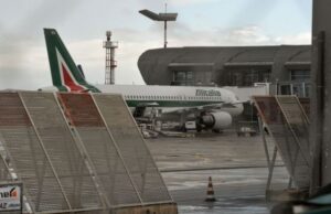 Alitalia: ad un anno dallo stop i rimborsi passano in cavalleria deiana-e-firino-a-alitalia-and-ldquo-una-soluzione-per-societ-and-agrave-sportive-and-rdquo