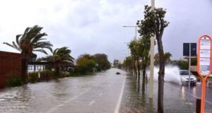 Mareggiata in arrivo sulle coste sarde: onde alte fino a cinque metri maltempo-mareggiata-al-poetto-case-allagate-e-senza-luce