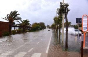 Mareggiata in arrivo sulle coste sarde: onde alte fino a cinque metri maltempo-mareggiata-al-poetto-case-allagate-e-senza-luce