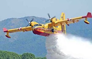 Lo scalo oristanese di Fenosu potrebbe consentire la circolazione dei canadair maxi-incendio-tra-borore-e-macomer-sul-posto-quattro-canadair-e-quattro-elicotteri