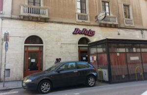 Stampace, è tornato il “giustiziere seriale di pneumatici” mistero-delizia-chiusa-da-un-mese-la-storica-pasticceria-di-stampace