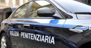 Carceri, Alghero: detenuto aggredisce un agente, portato al pronto soccorso