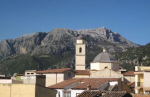 Manda via il cliente senza Green pass | Anche lui non ha il certificato ragazza-aggredita-da-bulletta-sindaco-prevenire-episodi