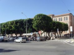 Piazza Garibaldi è in balia dei bulletti, residenti in allarme: “Mancano controlli” rifiuti-in-piazza-garibaldi-terza-pulizia-straordinaria