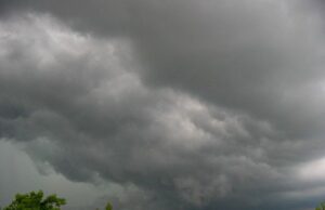 Meteo, nubi in transito con rovesci e temporali su tutta la Sardegna