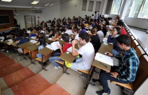 Medicina, l’ex preside Gavino Faa saluta colleghi e allievi universit-and-agrave-una-scuola-per-i-primi-150-non-ammessi-ai-test