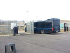 Uta: detenuto positivo sputa in faccia all’agente che non lo fa fumare uta-spinello-al-figlio-in-carcere-detenuto-e-madre-denunciati