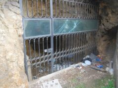 Necropoli di Bonaria: le tombe romane deturpate con i sacchetti della spazzatura vandali-e-rifiuti-nella-necropoli-di-bonaria-gli-ecologisti-and-ldquo-punire-i-cafoni-and-rdquo