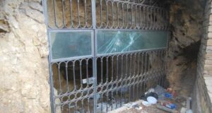 Necropoli di Bonaria: le tombe romane deturpate con i sacchetti della spazzatura vandali-e-rifiuti-nella-necropoli-di-bonaria-gli-ecologisti-and-ldquo-punire-i-cafoni-and-rdquo