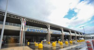 Aeroporto, borsa con 1600 euro ritrovata grazie alle telecamere