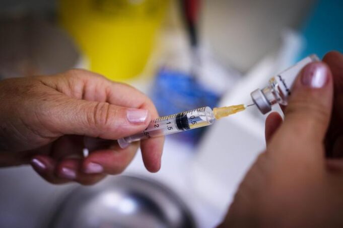 Covid, Guspini: calendari della vaccinazioni per gli over 80