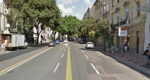 Via Dante, otto alberi pericolanti abbattuti dal Comune