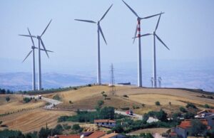 Moratoria impianti di energia rinnovabile: “Siamo sicuri sia la strada giusta?”