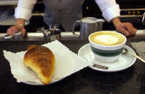 Lievitano i prezzi delle materie prime: pasta e cornetto al bar verso i 4 euro