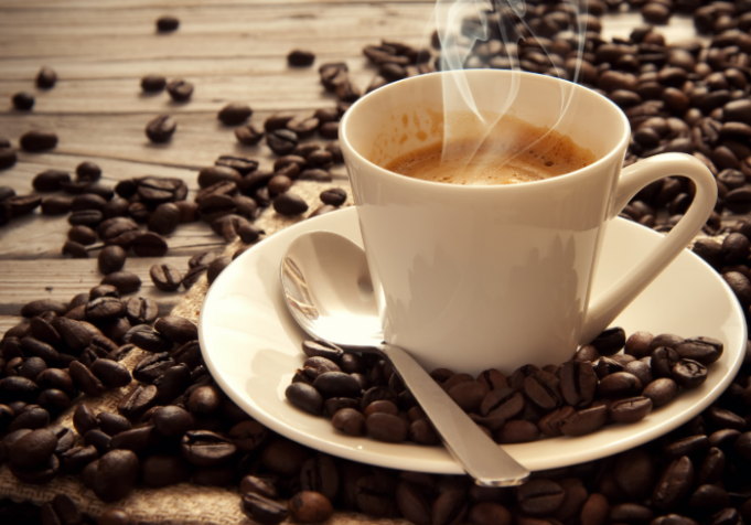 Rincari dell’energia | Perché il caffè al bar arriverà a costare oltre 1,50 euro