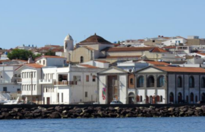 Rifiuthlon: a Calasetta i bambini coinvolti nella grande caccia alle microplastiche