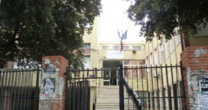 Emergenza scabbia a Cagliari, chiusi il Siotto e il Deledda