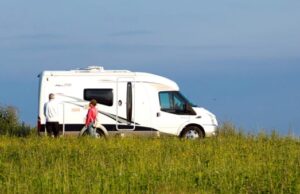 Trovati undici camperesti abusivi in Ogliastra, scatta la multa