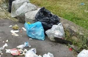 Il Comune di Cagliari piazza mille nuovi cestini per i rifiuti