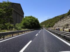 “Viaggio 600 km al giorno per la dialisi di mia madre” | Una petizione dalla Gallura