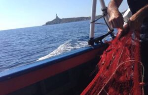 Capo Ferrato, affonda peschereccio di 14 metri