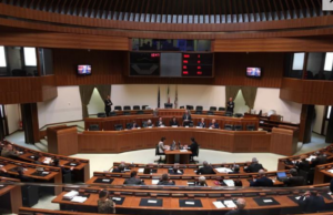 Sanità, opposizioni all’attacco: “La legislatura è finita”