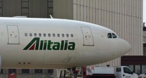 Caos nei cieli sardi: Italia Viva chiede l’intervento del Governo Draghi