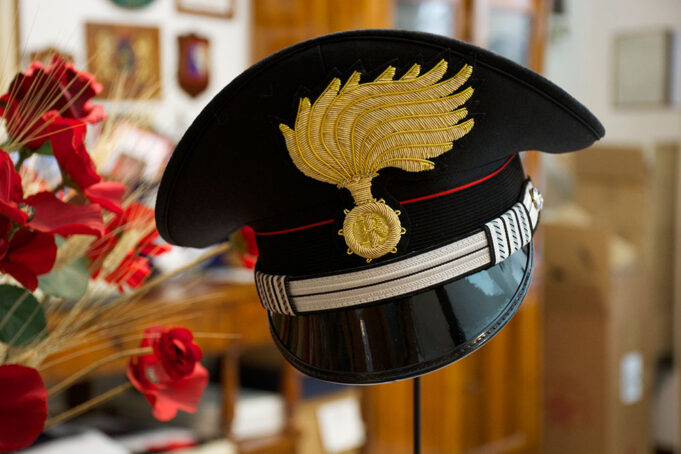 Siniscola: picchia un 21enne, denunciato per lesioni e danneggiamento