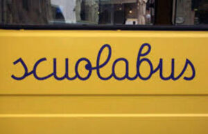 Attentato a Gavoi, in fiamme uno scuolabus