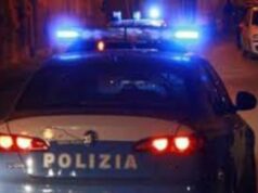 Cagliari, poliziotto sventa una rapina mentre porta a passeggio il cane