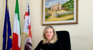 Corecom Sardegna, l’ex giornalista Rai Susi Ronchi si dimette dalla presidenza