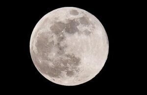 Stasera la superLuna dei fiori: sarà più luminosa e vicina alla Terra
