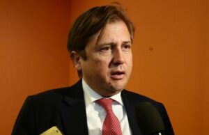 Covid, Sileri: “A luglio ci sarà la svolta completa. Ricominciamo a vivere”