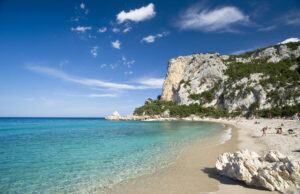 Salta il numero chiuso a Cala Luna, la scelta slitta al 2024