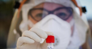 Italia, 3.121 positivi: aumentano ricoveri e terapie intensive