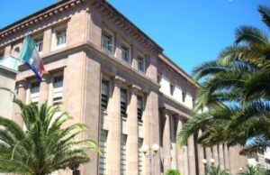 Molestata e minacciata per un anno via email: a processo per stalking l’ex compagno