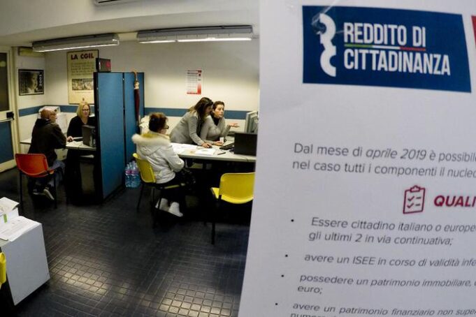 Reddito di cittadinanza non dovuto | Denunciati 58 stranieri nell’Oristanese