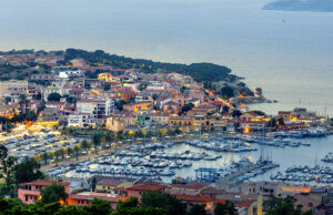 Voto di scambio a Palau, assolti ex sindaco e vice: “Storia kafkiana”