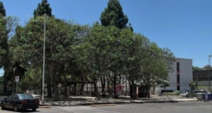 Piazza Giovanni XXIII; rubano il cellulare di una 20enne alla fermata del pullman