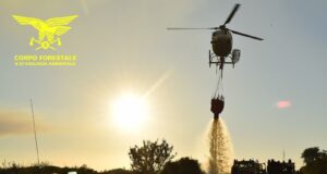Incendi: 25 roghi in Sardegna, intervengono i mezzi aerei