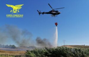 Vasto rogo a Samugheo: in azione due elicotteri antincendio