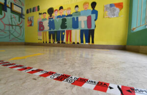 Polizia: una canzone con Red Canzian per la riapertura delle scuole ǀ Video