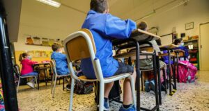 Emergenza scabbia a Cagliari: chiuse quattro scuole in una settimana