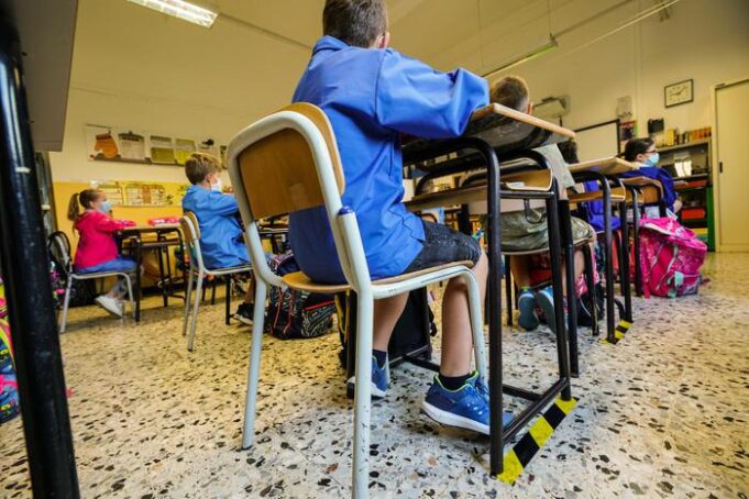 Emergenza scabbia a Cagliari: chiuse quattro scuole in una settimana